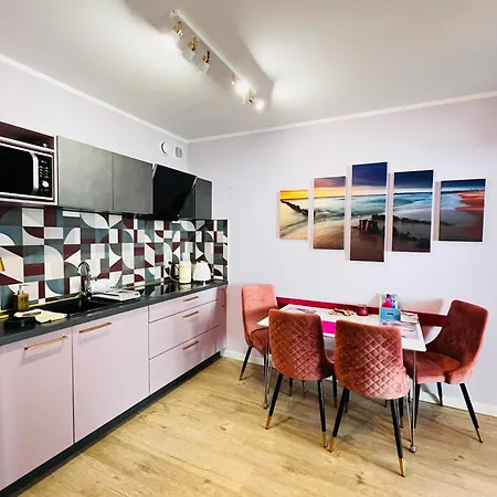 Nadmorskie Tarasy Pink&blue - C215 Sea&sun * Kolobřeh